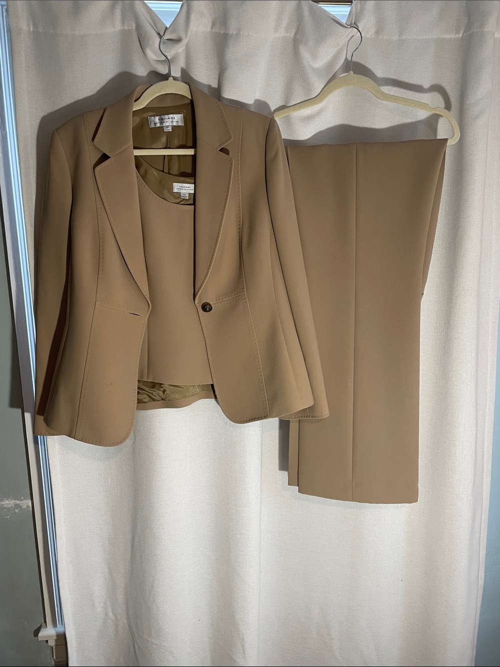 Vintage Tahari 3-Piece Blazer Suit Set